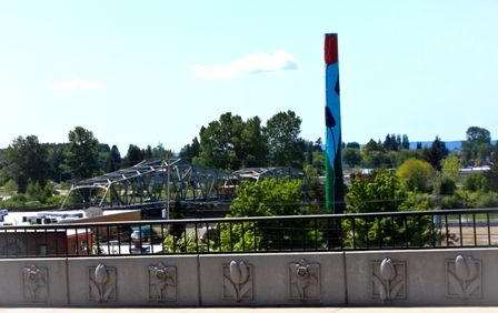 Tulip tower from the viaduct